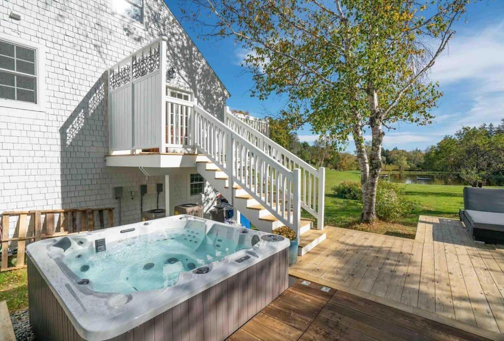The Villa - Industrial Farmhouse With Hot Tub Dover Exterior foto