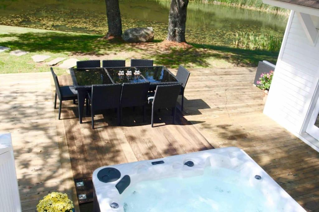 The Villa - Industrial Farmhouse With Hot Tub Dover Exterior foto